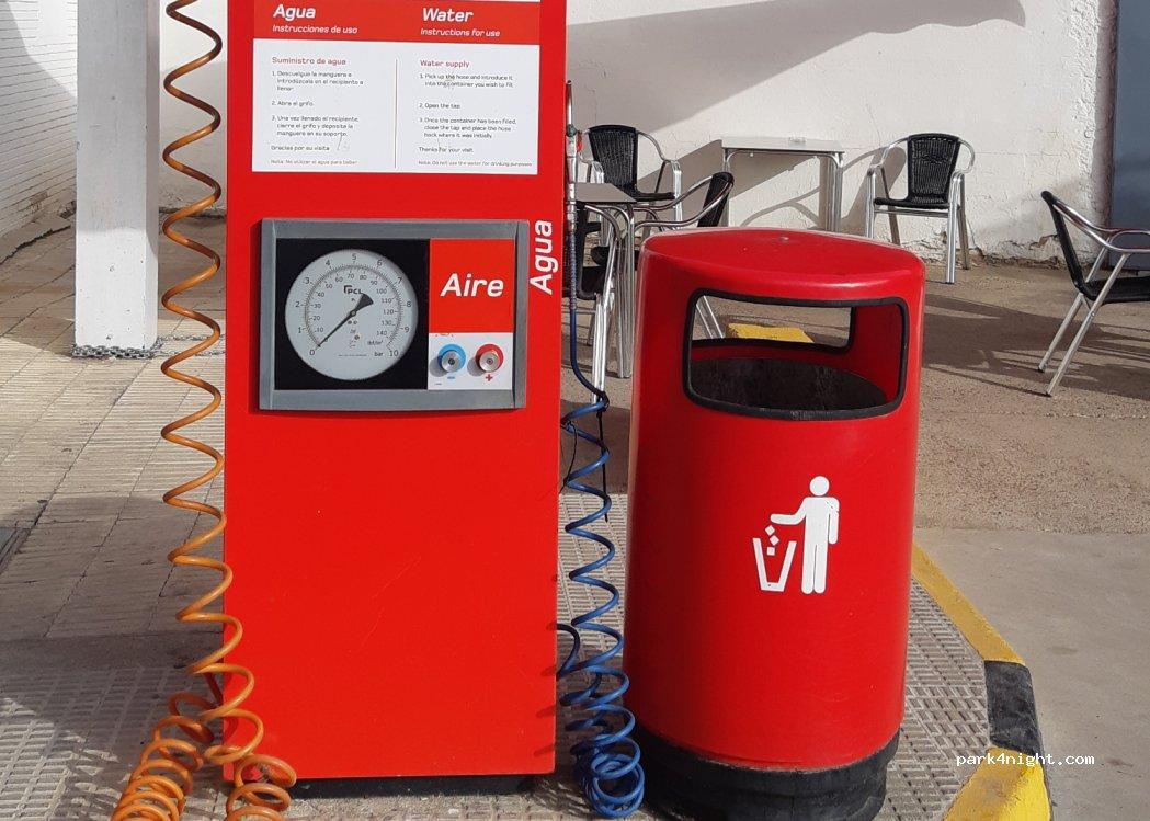 Estación de servicio Cepsa - Foto 7