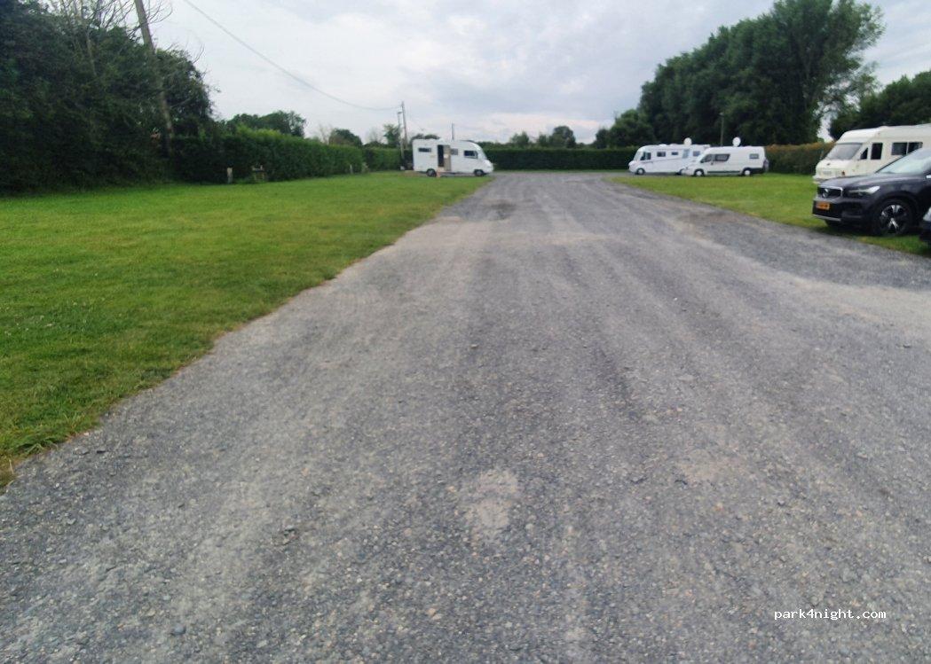 Área de autocaravanas Privada Garage Vally - Foto 4