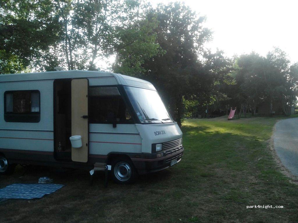 Aire de camping-car - Canet de Salars - Foto 3