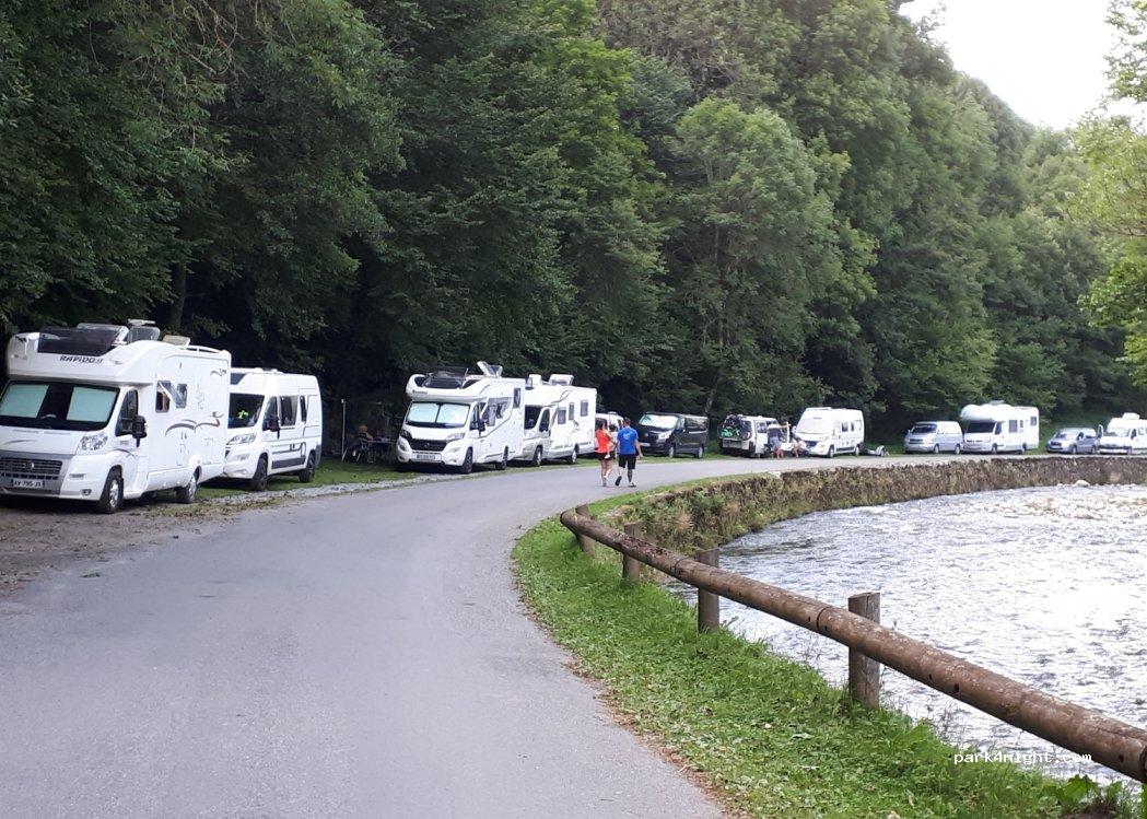 Aire de services camping-cars 65510 Loudenvielle