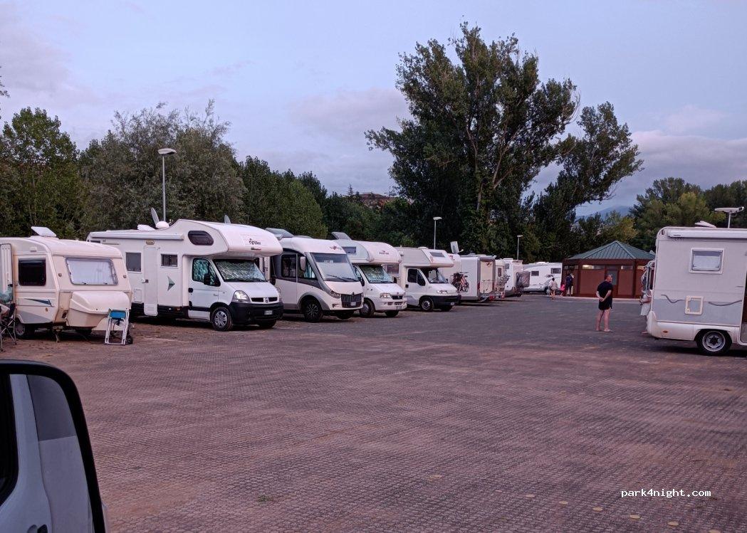 Parking Sulmona - Parcheggio e Area Sosta Camper - Foto 2