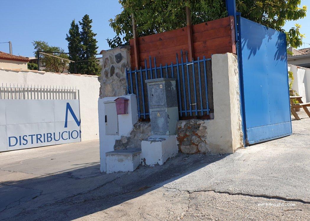 Área autocaravanas Chinchón - Foto 2