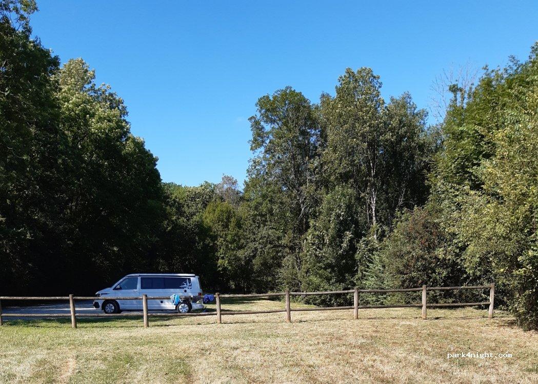Terrain de Camping-cars de Saint-Jean-de-Côle - Foto 4