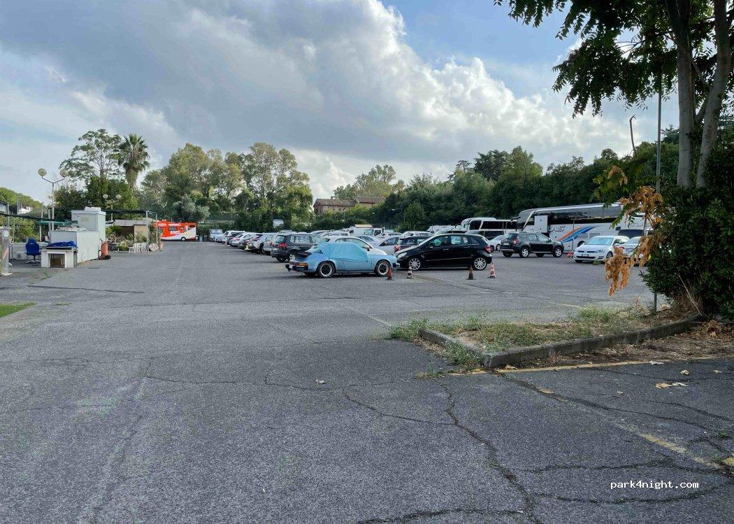 Area sosta camper 00154 Roma RM - Foto 2