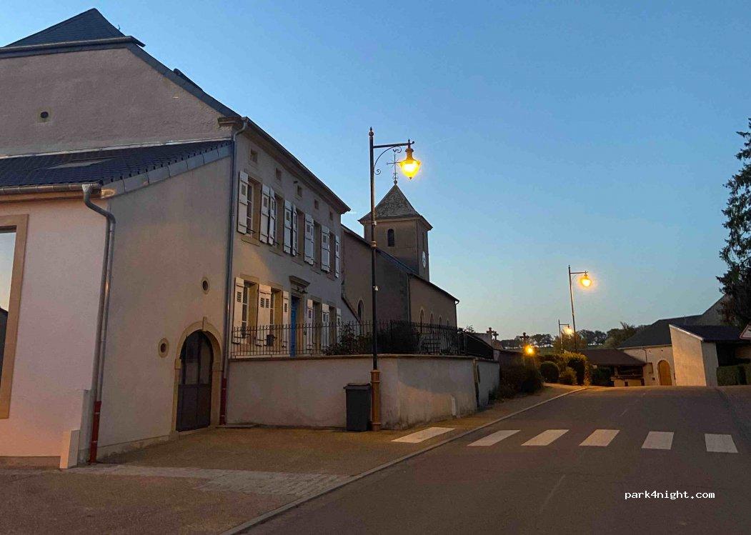 aire de services et stationnement camping-cars 57570 Rodemack - Foto 4