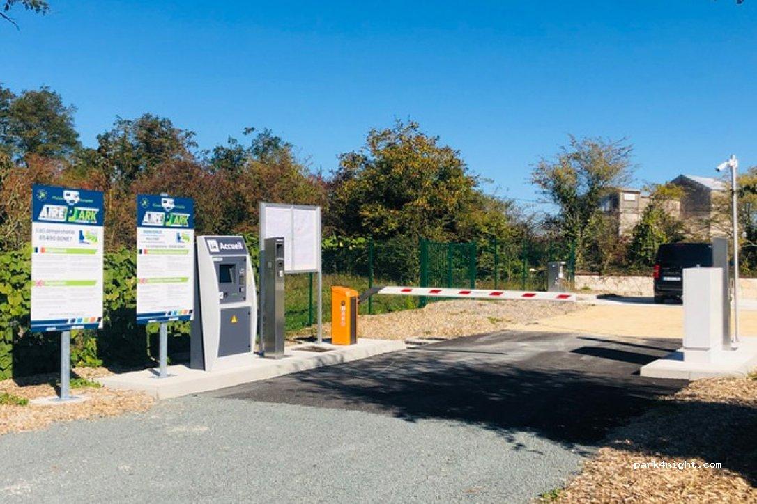 Aire de Camping Car de Benet [AirePark] - Foto 6