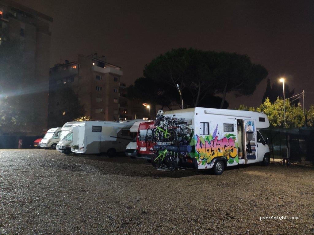 Parcheggio - Area sosta camper - Foto 3