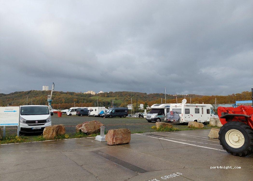 Area Sosta Camper Parcheggio H24 76100 Rouen - Foto 7