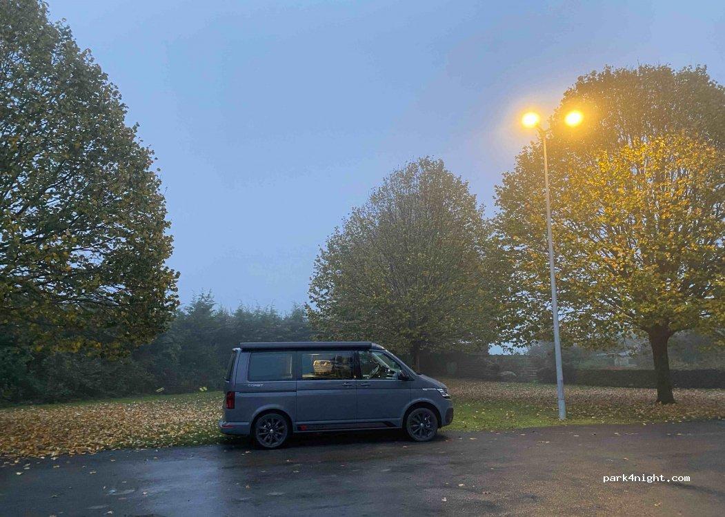 AIRE DE SERVICES ET STATIONNEMENT CAMPING CAR 81120 Mont-Roc - Foto 5