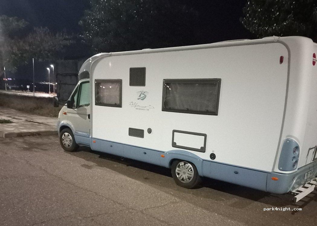Área de Autocaravanas Ocho Badajoz - Foto 6
