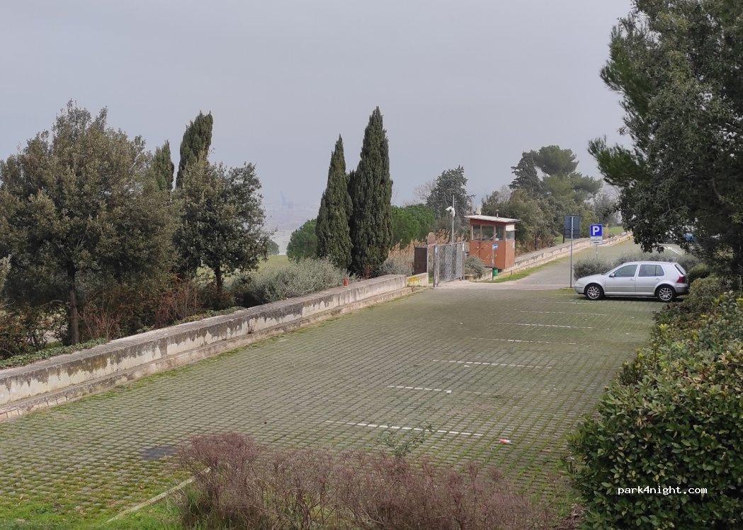 Camper Parking Area Storage Posatora - Foto 6