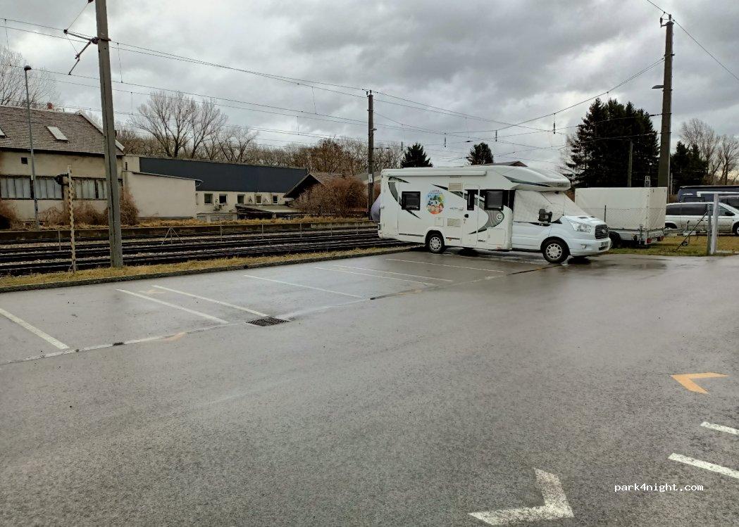 Wohnmobil- und Wohnwagenstellplatz 3420 Klosterneuburg - Foto 2