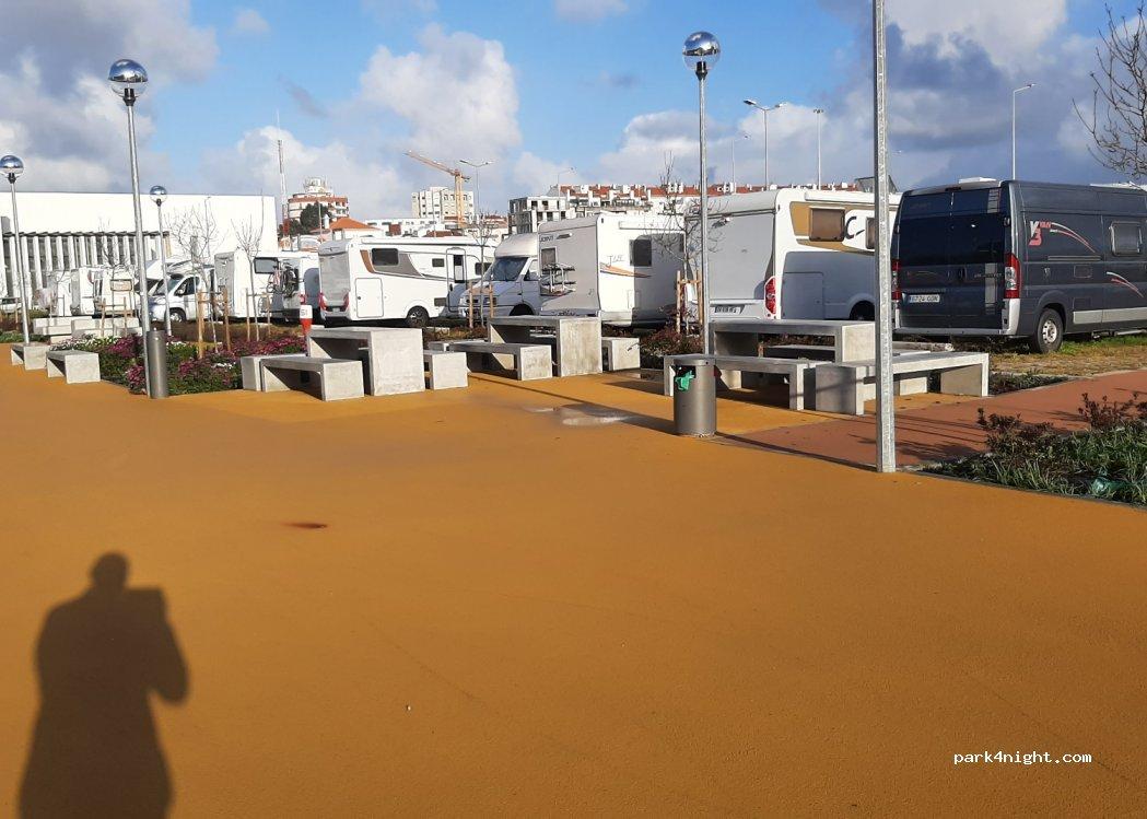 Area sosta camper con carico e scarico acque - Foto 2