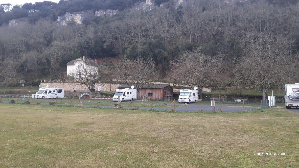 Aire de Camping Cra Park VEZAC