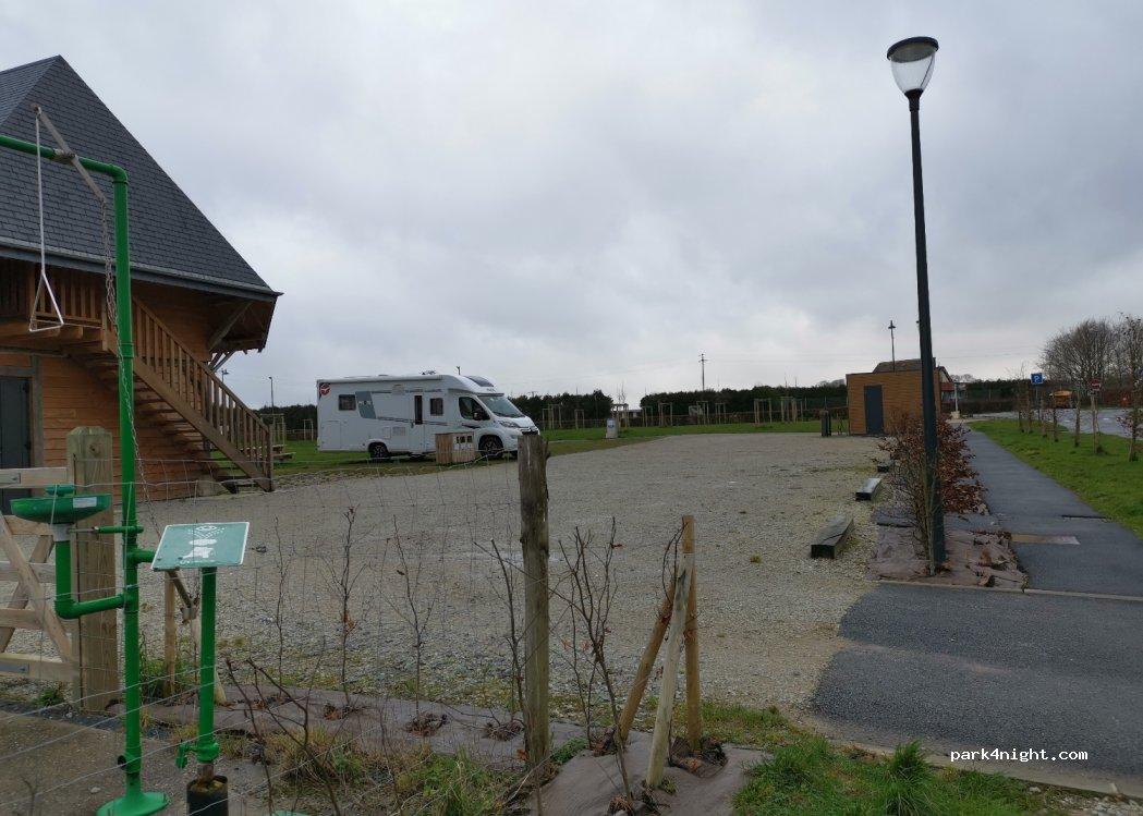 Aire Camping Car Écretteville-lès-Baons - Foto 5