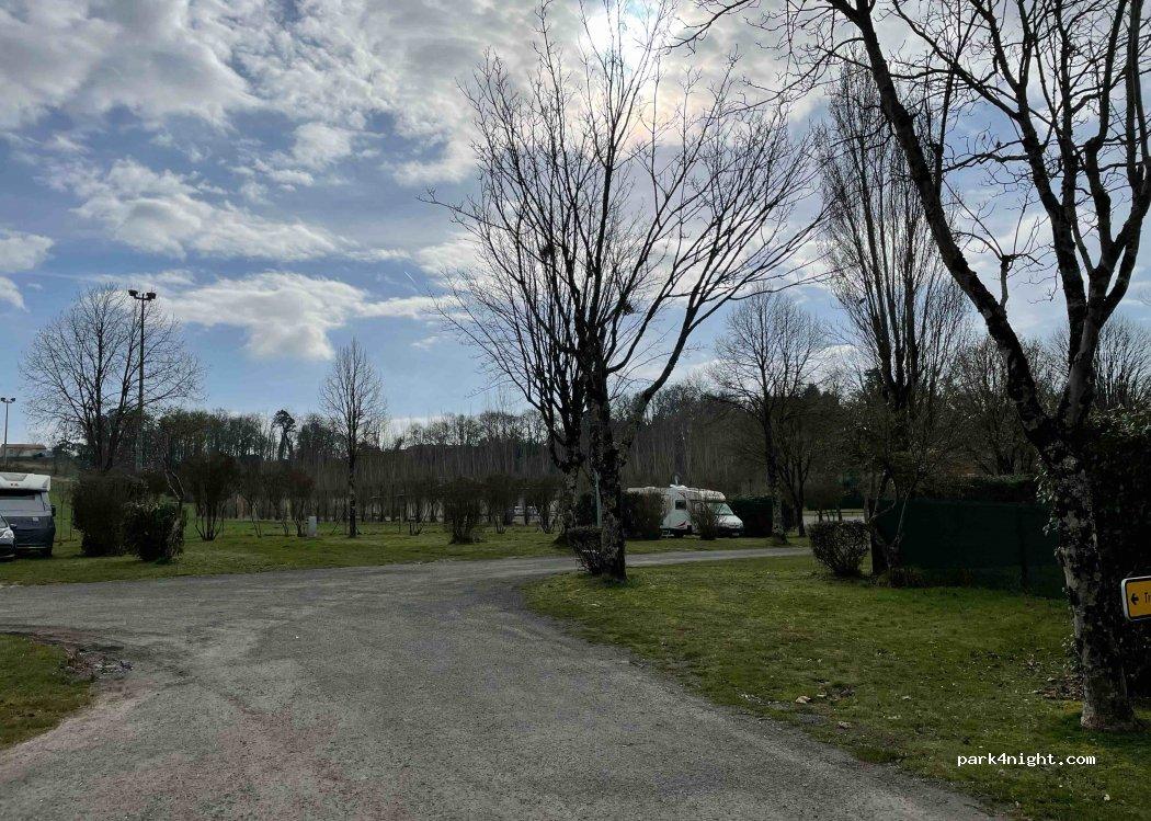 [AirePark] Aire de Camping-Car Mirambeau