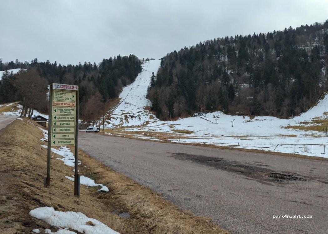 aire de services et stationnement camping cars 88310 Ventron - Foto 7