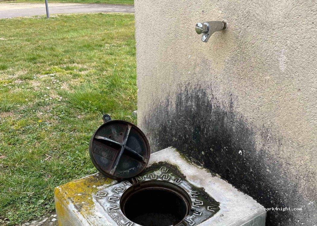 Aire camping-car d'Eyzin - Foto 6