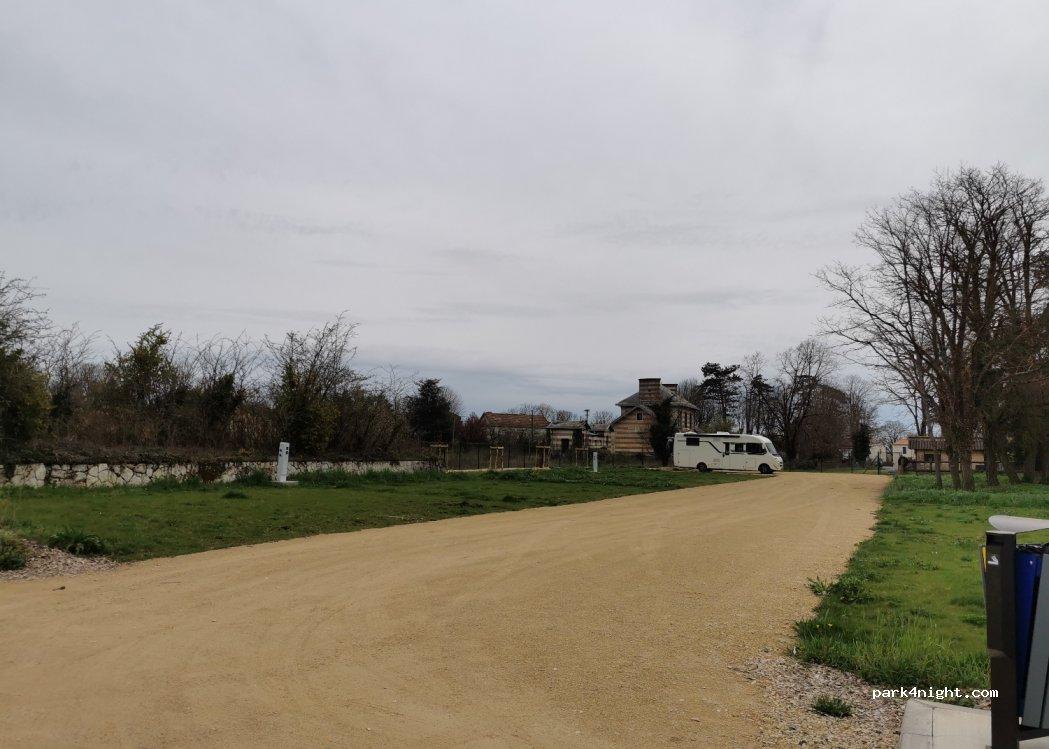 Aire de Camping Car de Benet [AirePark]