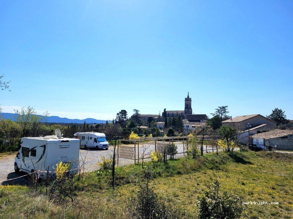Aire camping car de La Ferme Théâtre - Foto 3
