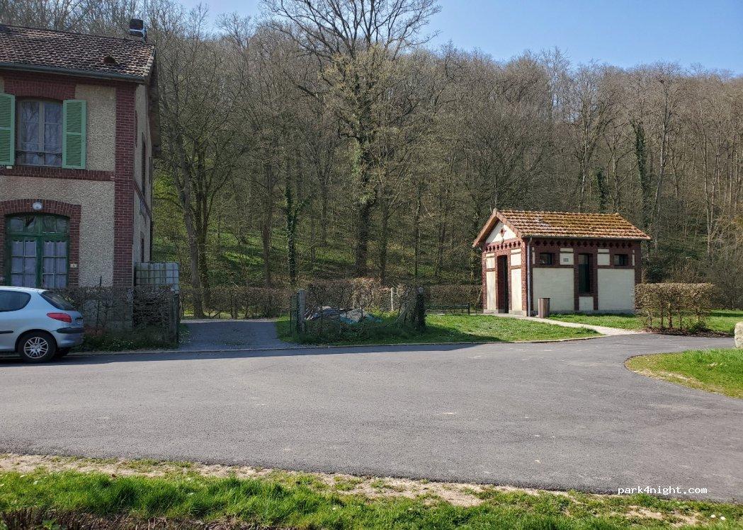 Aire de Camping Cars Harcourt - Foto 3