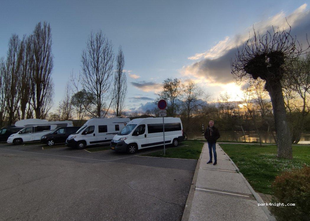 Camperplaats Millery - Foto 2