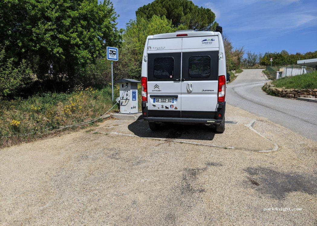 Aire Camping Car Reillanne - Foto 6