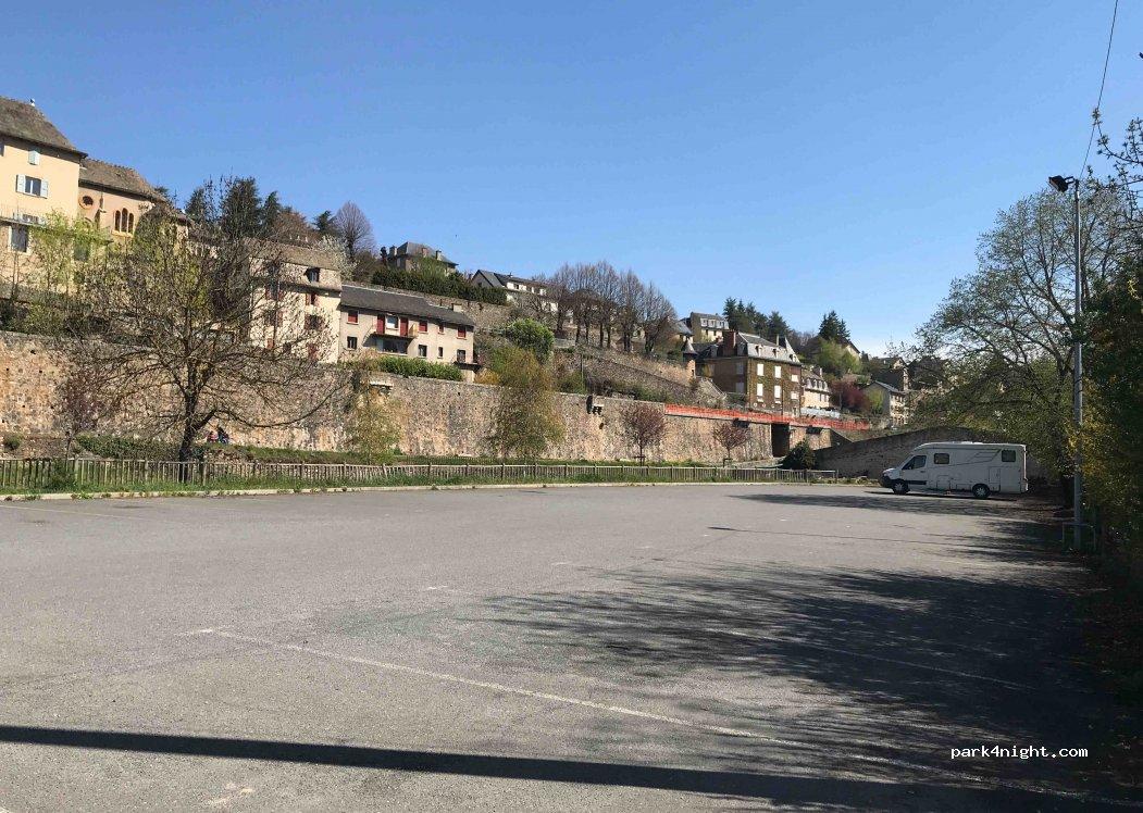 Aire de Camping-Cars payante - Foto 4