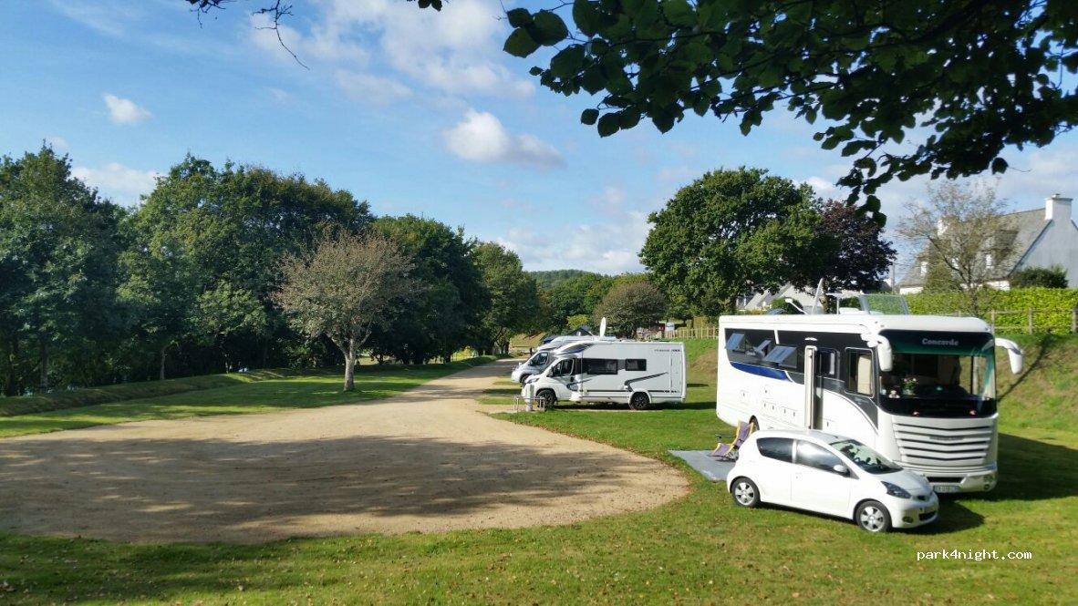 Aire camping-car Landivisiau - Foto 4