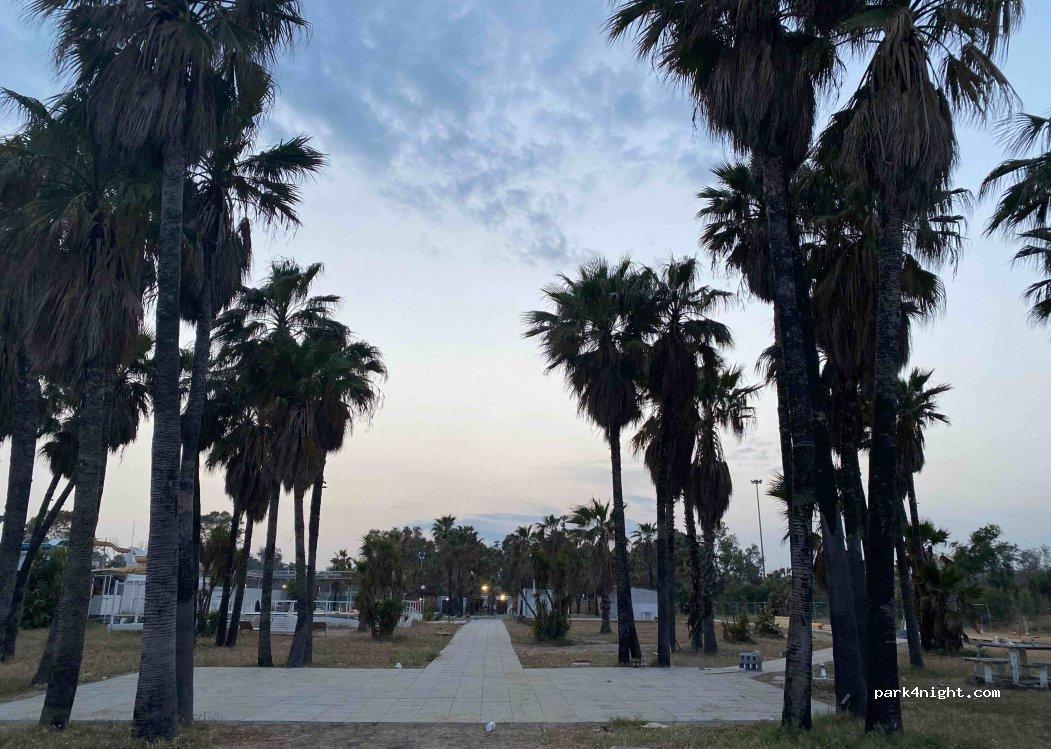 Camper Parking Area - Catania - Foto 5