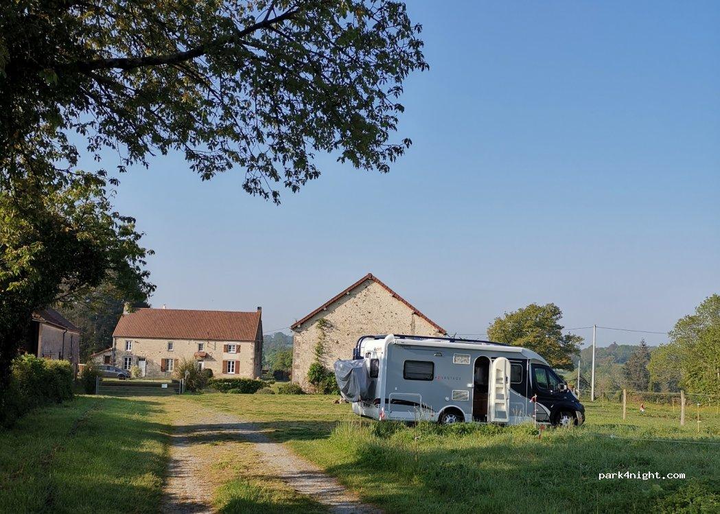 Aire de camping-car La Grande Roche - Foto 3