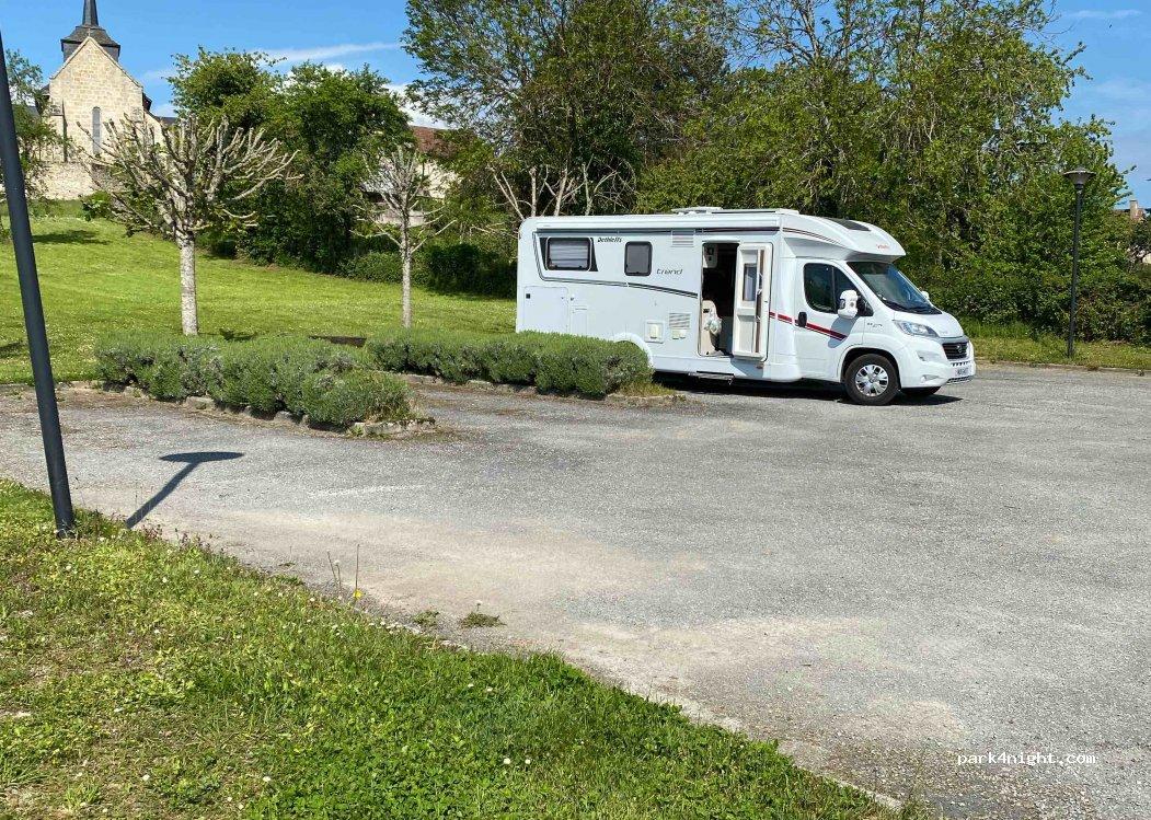 Cressat Aire camping-car - Foto 2
