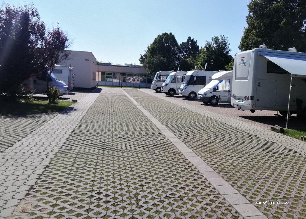 Wohnmobilstellplatz Bad Königshofen - Foto 3