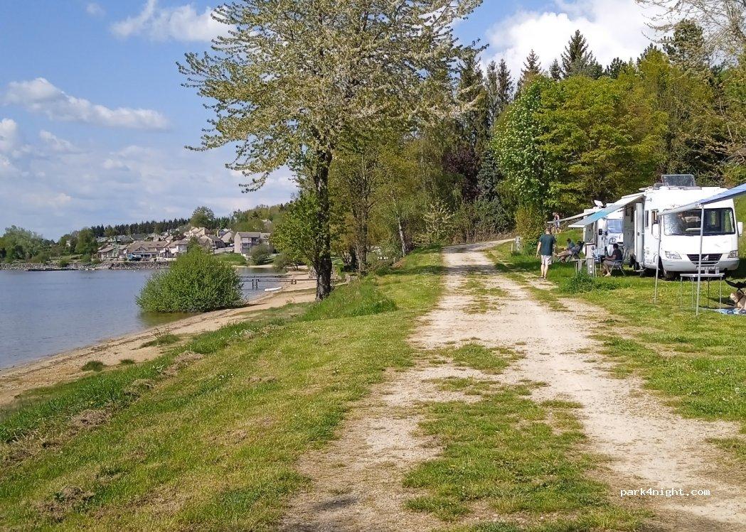 Aire de camping-car municipale des Vernhes - Foto 4