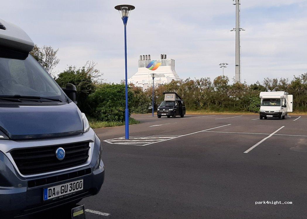 Área Autocaravanas Ouistreham - Foto 3