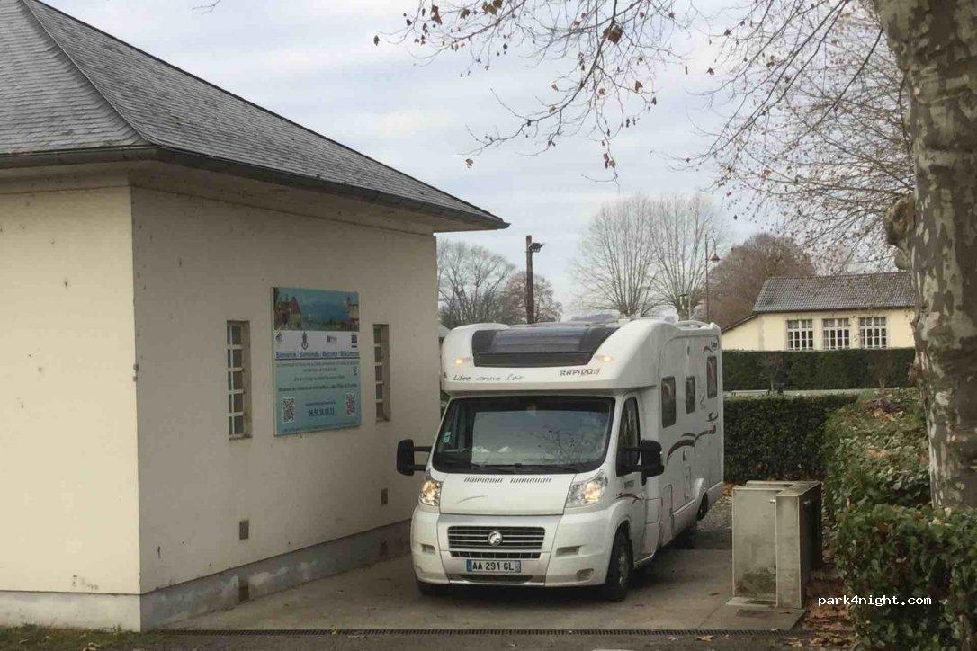 Aire de camping car NAVARRENX