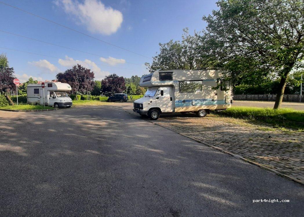 Area Sosta Camper 50031 Barberino di Mugello FI - Foto 7