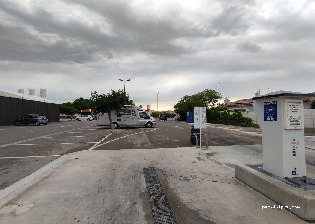 Aire de camping-cars de Latour-Bas-Elne - Foto 2