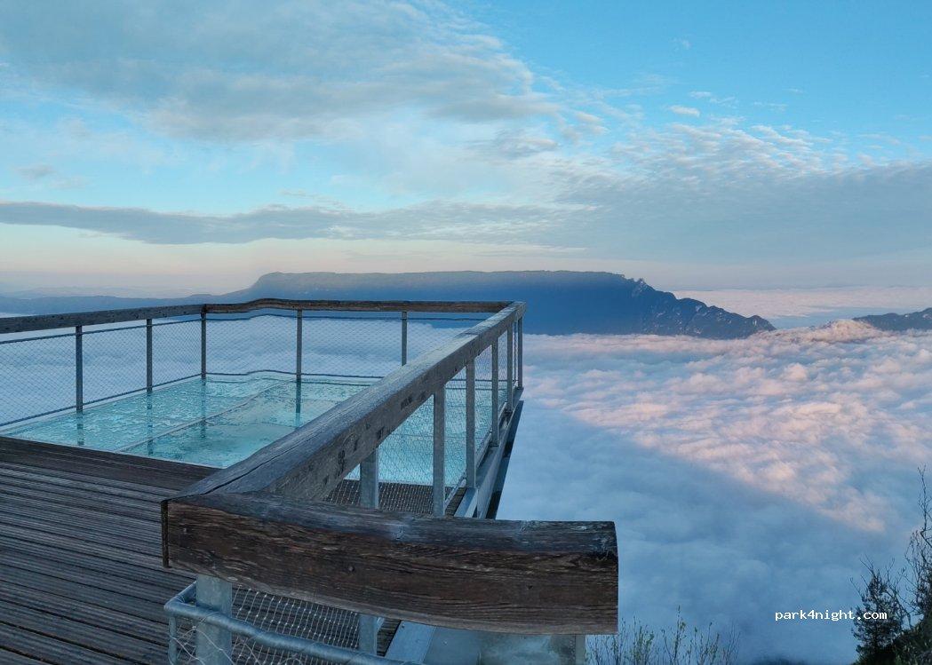 Aire de services et stationnement camping-cars 73230 Les Déserts - Foto 5