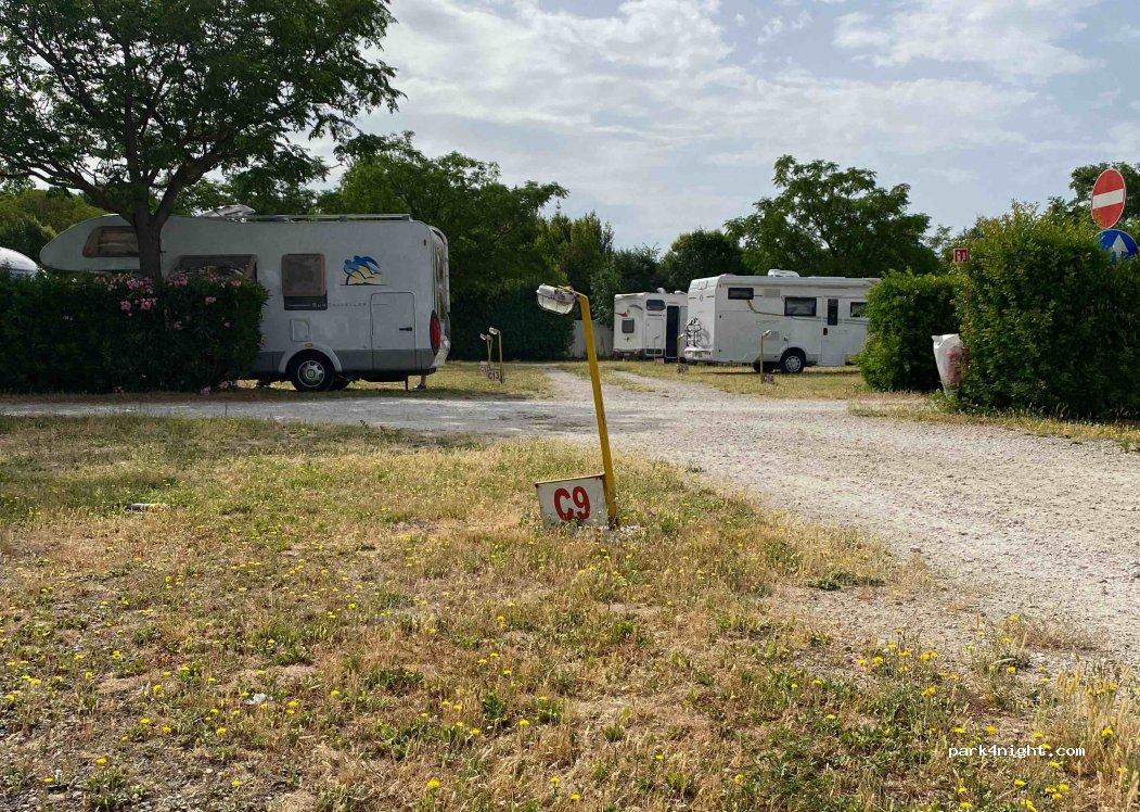 L.G.P. - Camper Parking - Foto 3