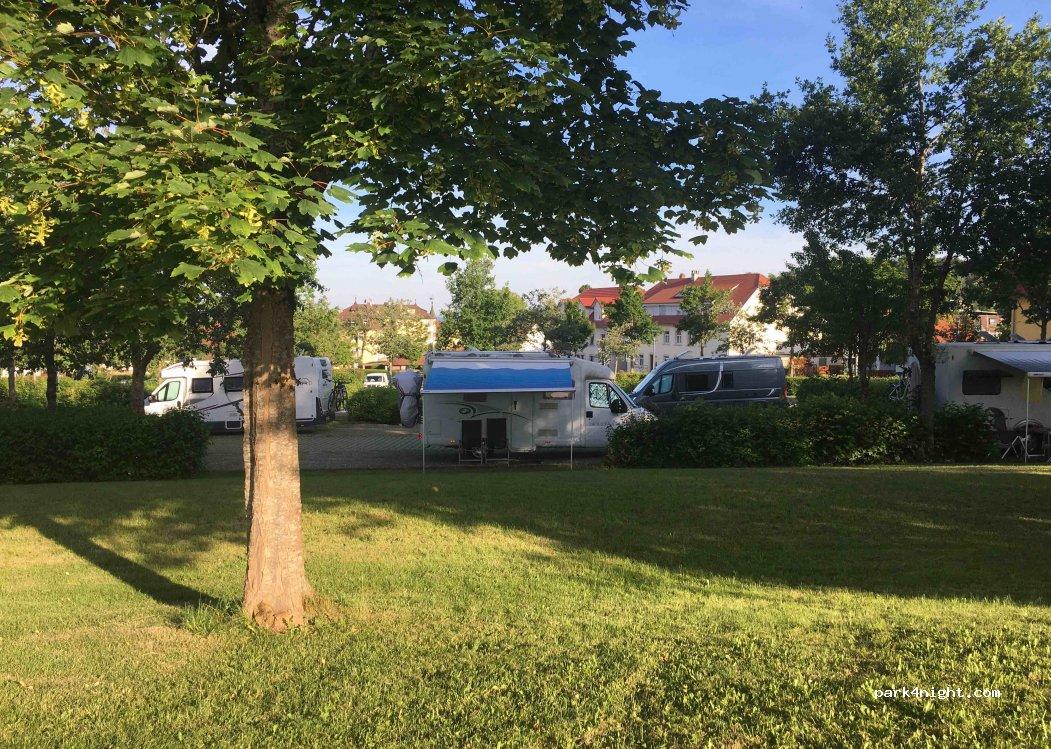 Parking Camping Car - Foto 5