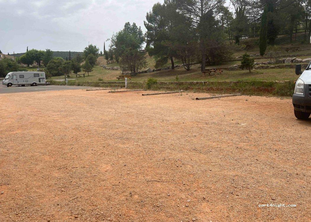 [AirePark] Aire communale de camping-cars Montmeyan - Foto 3