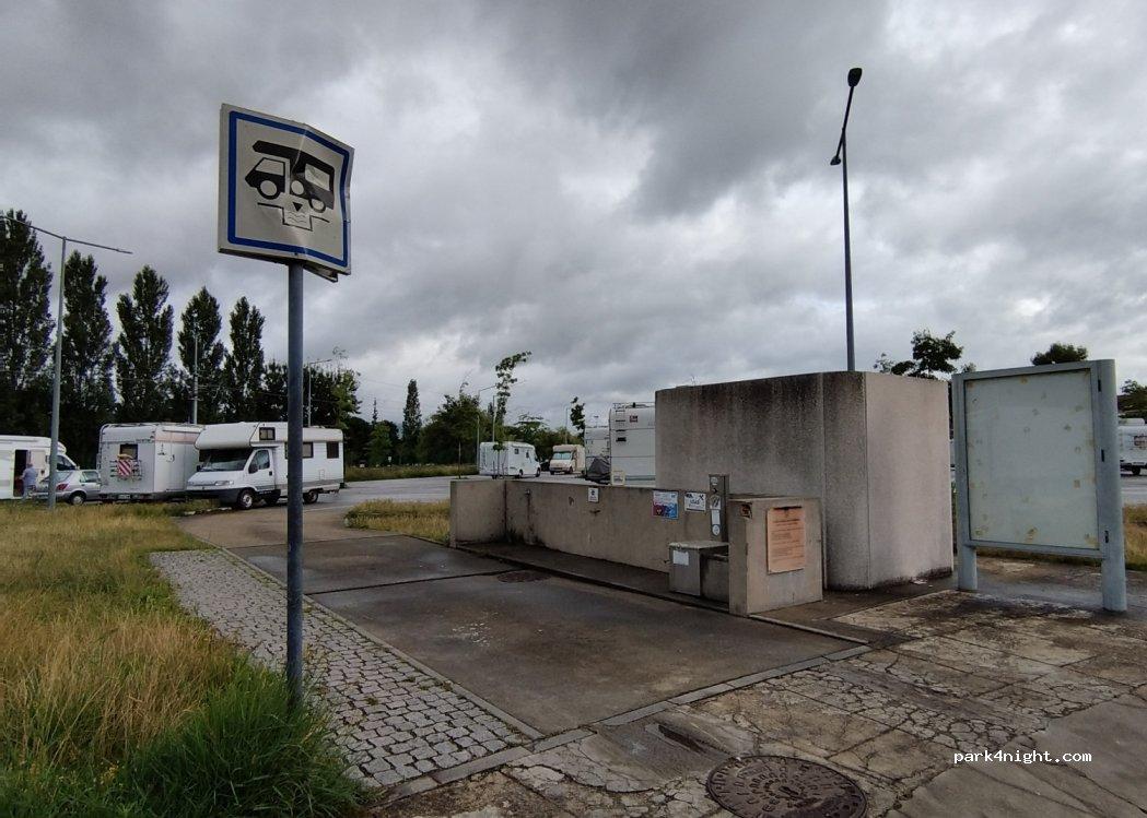 Parque de Caravanas - Foto 3