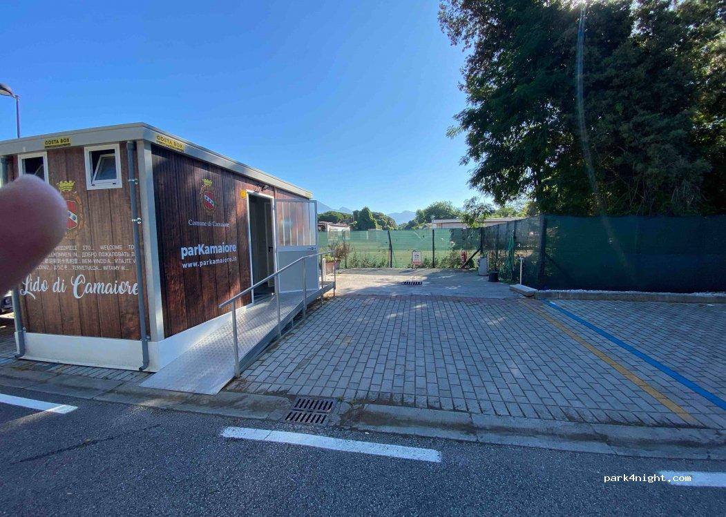Area Sosta Camper ParKamaiore - Foto 3