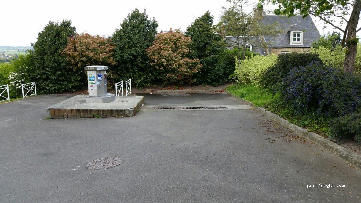 Aire d'étape et de service camping-cars - Foto 2