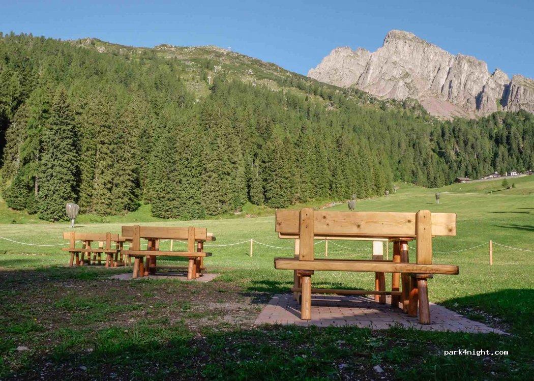 Area Sosta Camper Malga Ces