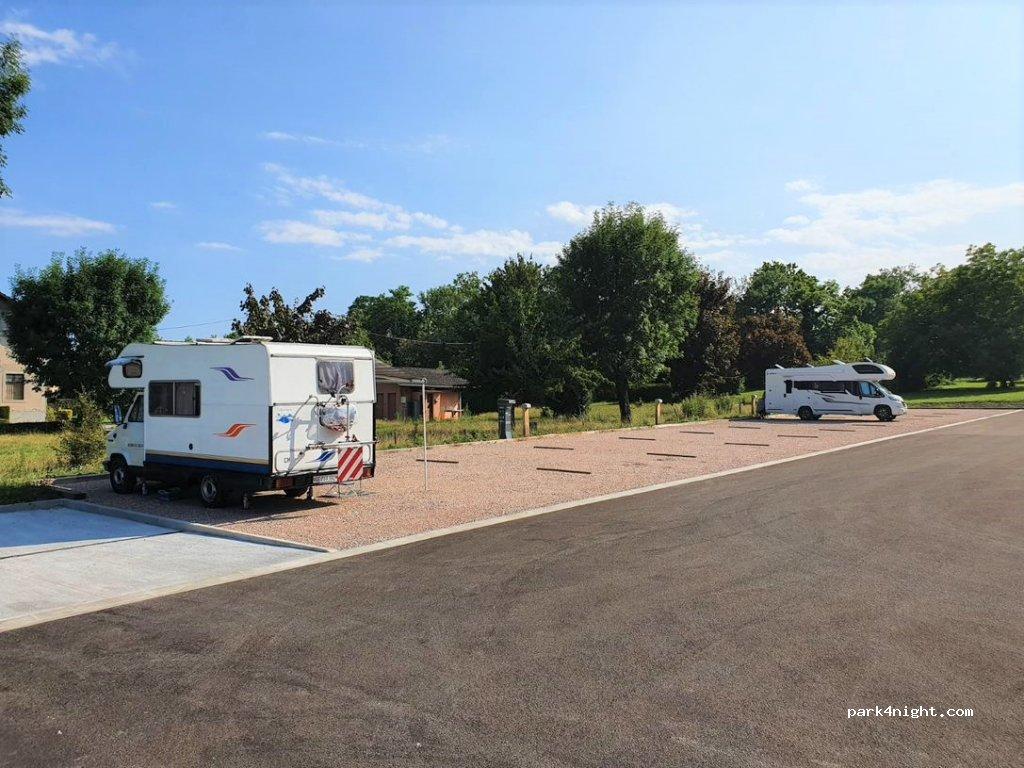 Aire de Camping Car d'Excenevex - Foto 7