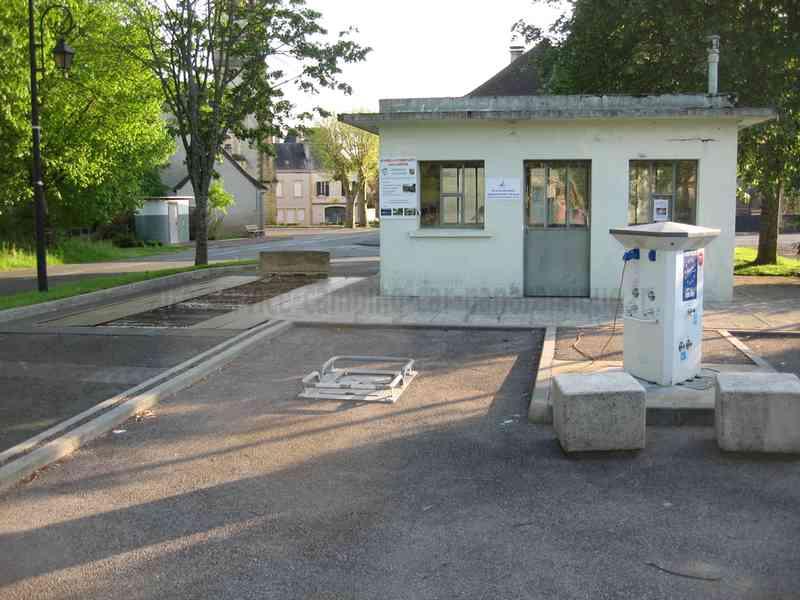 Aire de camping-car LANOUAILLE - Foto 4