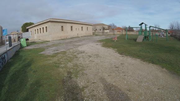 Área de Estacionamiento de Autocaravanas de Sasamón - Foto 7