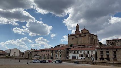 Área de Autocaravanas Municipal de Orihuela del Tremedal - Foto 6